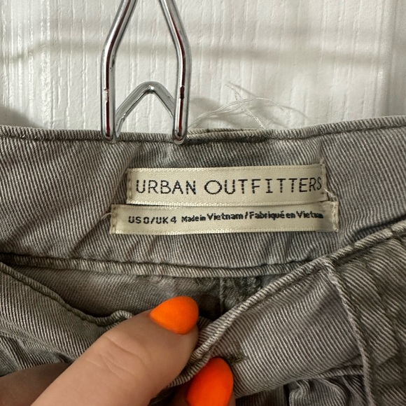 Urban Outfitters Cargo Pants - Picture 2 of 5